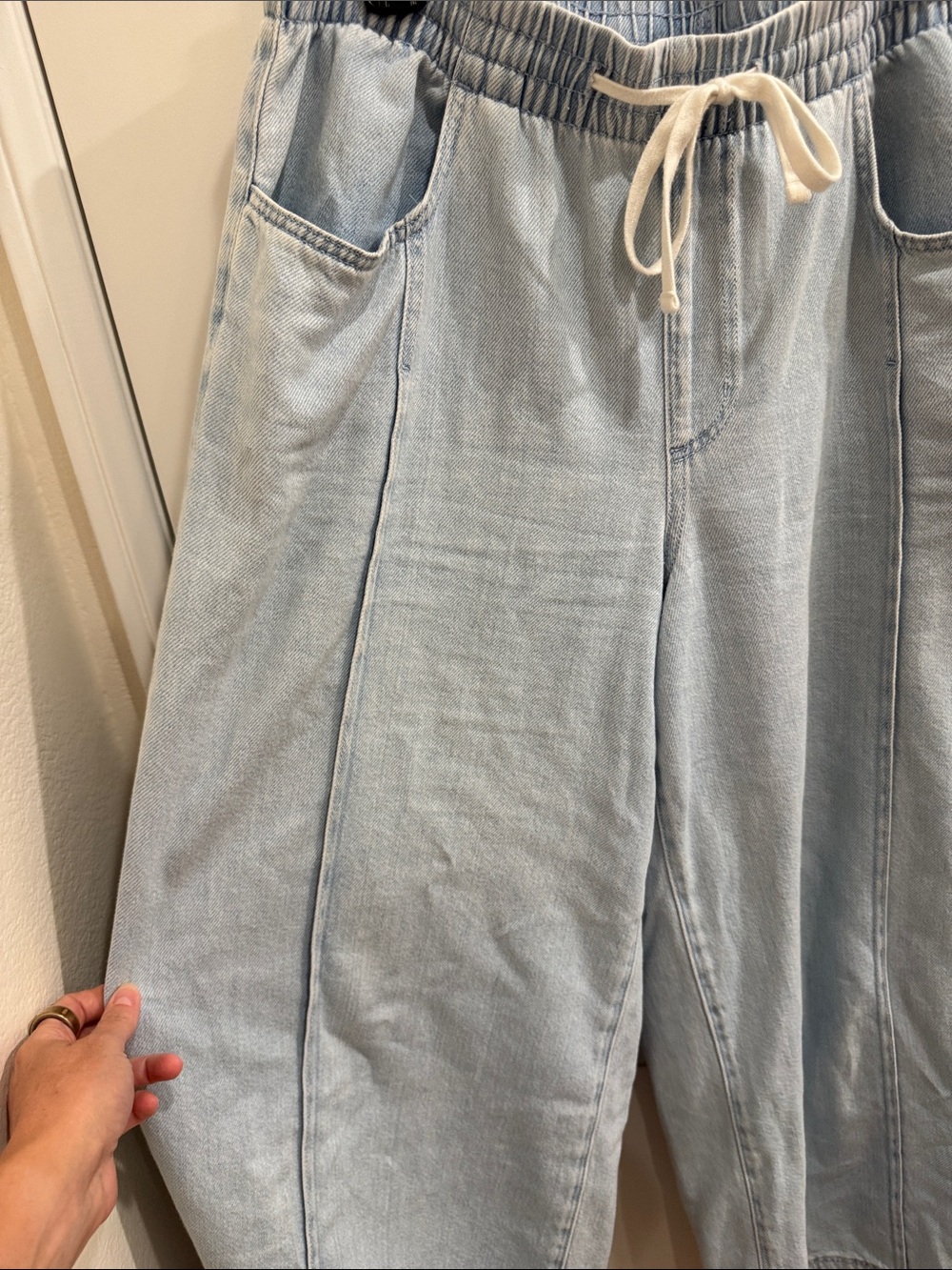 Universal Thread Light Blue Wide-Leg Drawstring Jeans - Picture 3 of 8